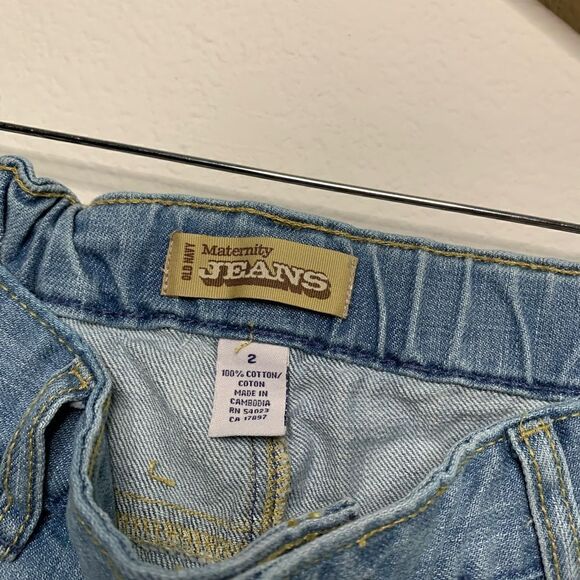 Old Navy Maternity Jeans - Picture 2 of 5